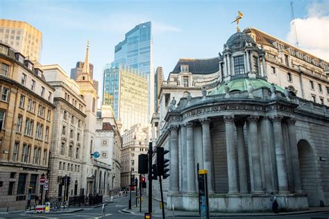 square mile leads london investment bounce  react news
