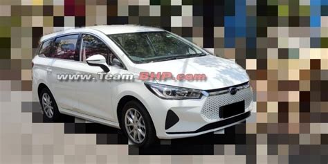 byd  electric car caught testing  chennai launch expected  year