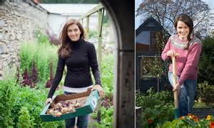 How Gardening Can Make You 16lb Lighter Green Fingered Women Are Up To