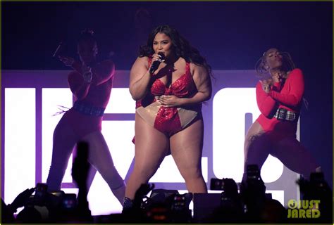 lizzo strips down to birthday suit for new instagam post photo 4396354 2019 jingle ball tour