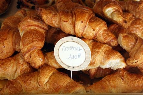 parisians to give out hundreds of croissants at king s cross londonist