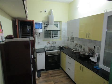 shaped kitchen interior design india  shaped modular kitchen designs  delhi ncr kitchen
