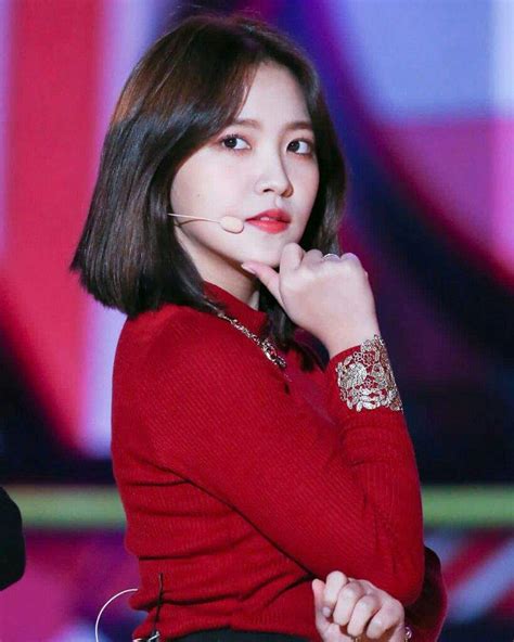 Red Velvet Yeri Short Vs Long Hair Daily K Pop News