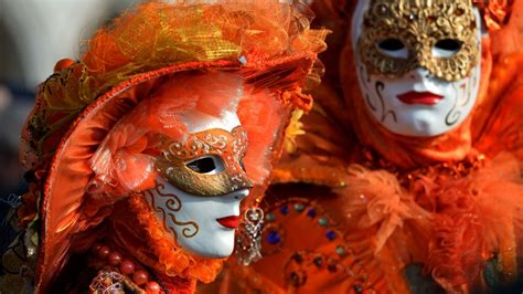 fotos venetie viert het jaarlijkse carnaval rtl nieuws