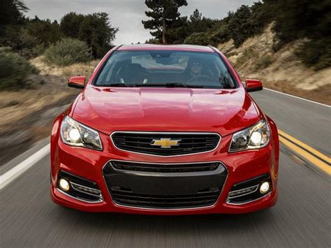 chevrolet  offering  absolutely killer deal    muscle sedan carbuzz