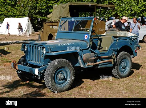 navy jeep  res stock photography  images alamy