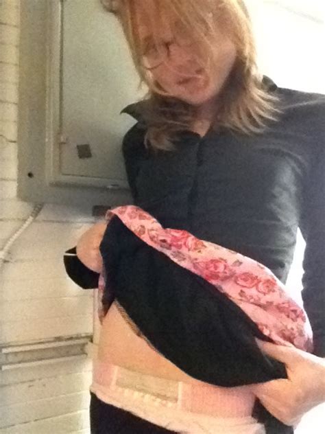 teen ts riley kilo wearing diapers to catch her piss from her trap cock pichunter
