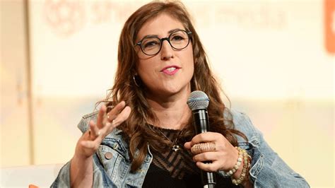 mayim bialik apologizes again for comments about sexual