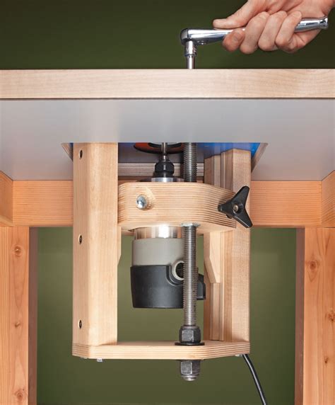 router jig router lift woodworking project woodsmith plans