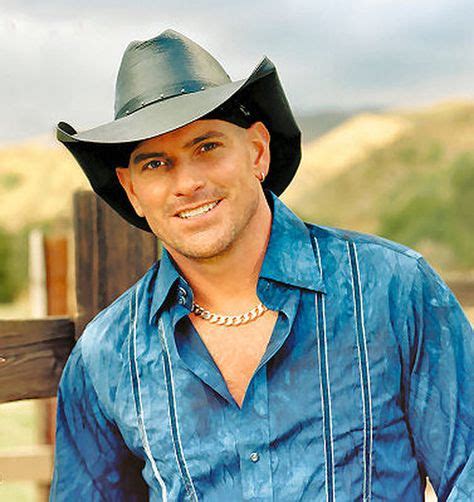 top 10 hottest men in country music country music top 10 hottest guys