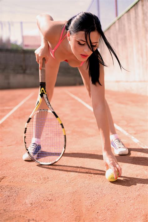 Brunette Hottie Vanessa A Shows Her Sexy Body On The Tennis Court