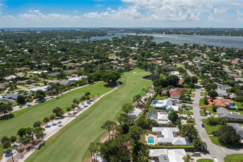 tequesta country club golf property