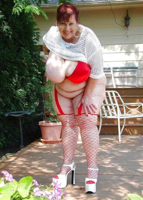 wet and sexy moms amateur matures grannies bbw big boobs big ass 74