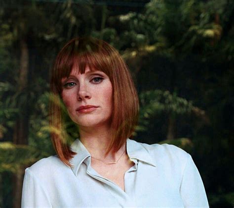 Claire Dearing 》 Bryce Dallas Howard Jurassic World Claire Bryce