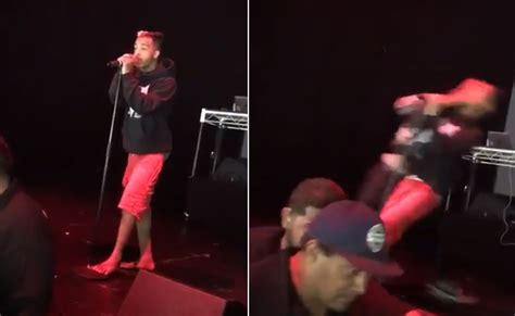 See It Rapper Xxxtentacion Knocked Out On Stage During