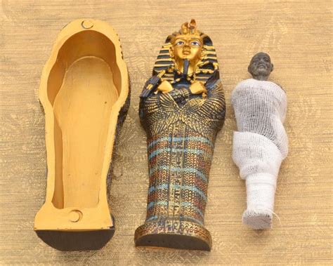 Resin Craft Egyptian Mini King Tut Coffin With Mummy