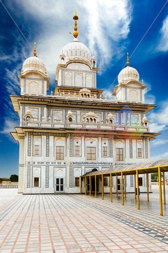 images  gurdwara  india  pinterest amritsar hindus