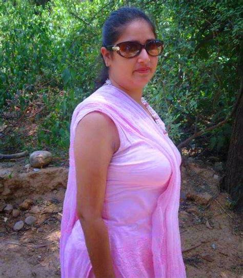 Daily Latest Posts Punjabi Desi Married Aunty Pictures Collection