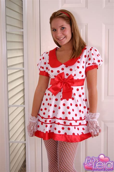 Super Cute And Youthful Dress On The Sweet Blonde Girl Xbabe