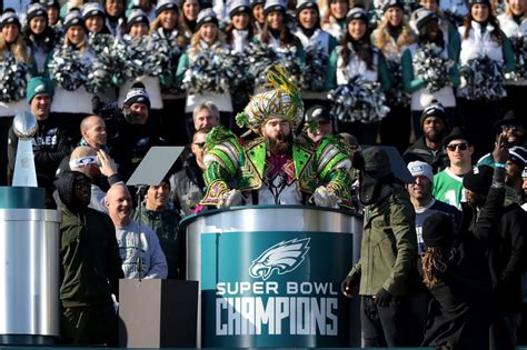 Jason Kelce S Speech At Eagles Parade Connects With