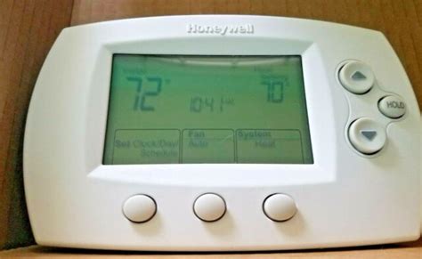 honeywell focuspro  series thermostat model thd pre owned ebay