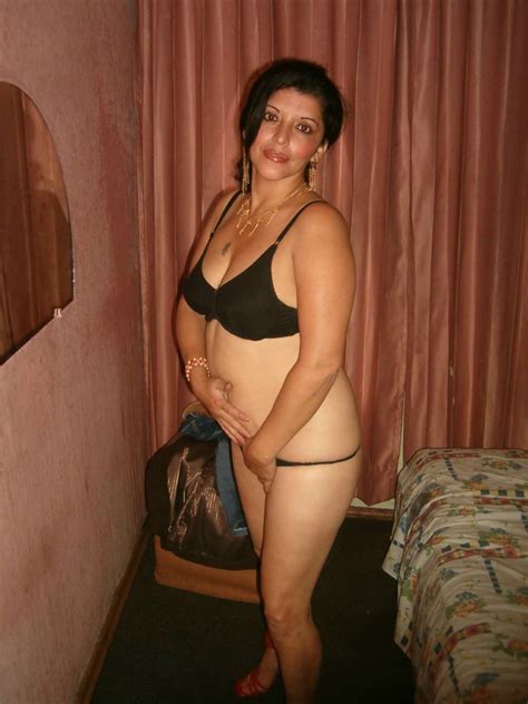 horny kanpur ladies erotic revealing photos