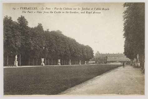 carte postale chateau de versailles parc allee royale tapis vert en direction du