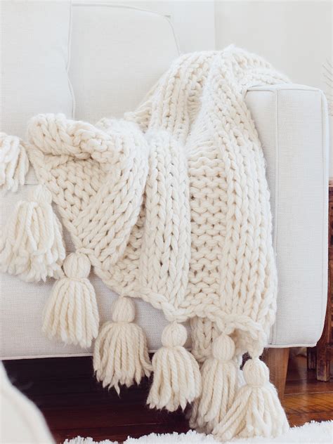 chunky knit blanket pattern knit  blanket   weekend easy beginner pattern