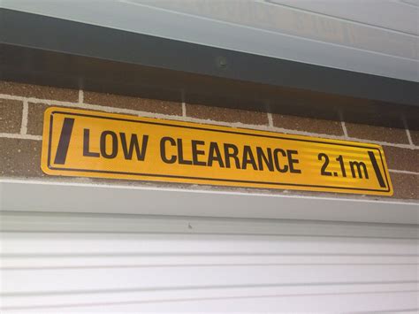 custom  height clearance signs signblitz