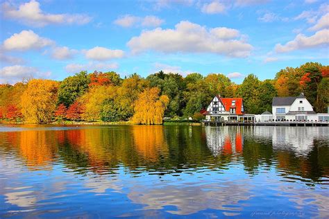 autumn colours  genval lake lac de genval belgium flickr