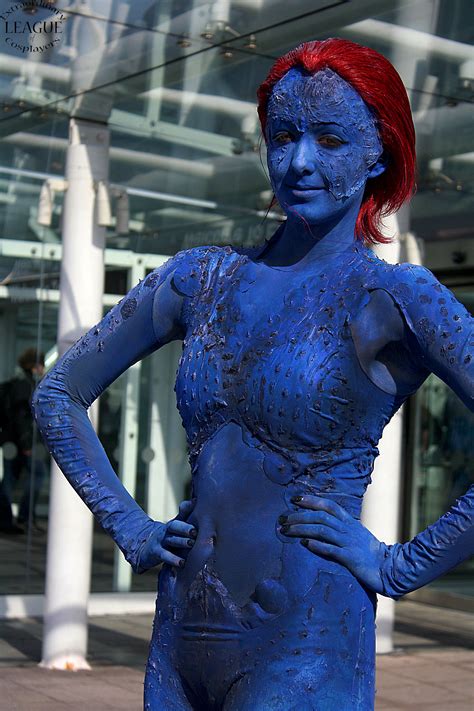 25 Unbelievable Mystique Cosplays That Will Blow Your