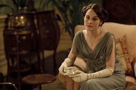 Downton Abbey’s Michelle Dockery Reportedly Engaged Her Ie