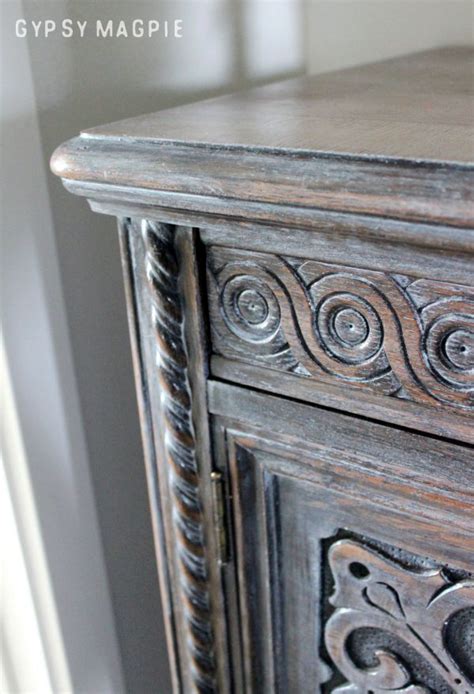 Winter White Glazed Cabinet | General Finishes Design Center