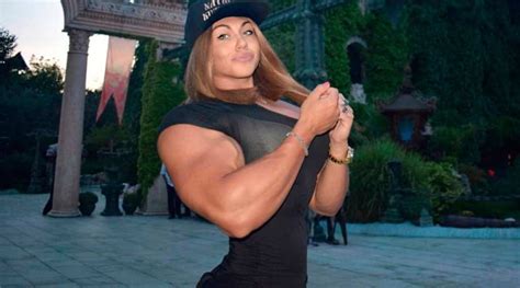 russia s biggest female bodybuilder puts most men to shame