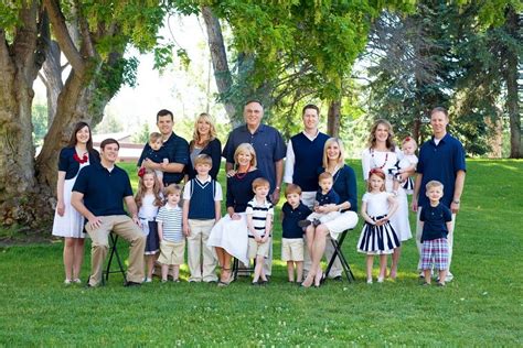 family photo bluewhite wred family picture colors family picture