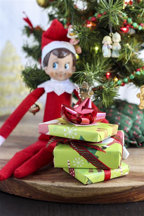 Elf On The Shelf Christmas T Idea Diy Christmas Ts Creative