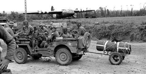 ww wwii photo world war   army glider troops jeep willys ford  ebay normandy