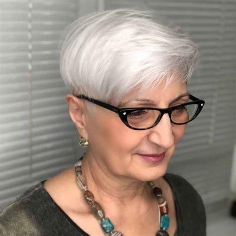 16 Best Pixie Haircuts For Older Women 2021 Trends