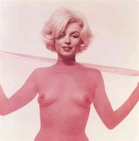 marilyn monroe boobs and pussy pics
