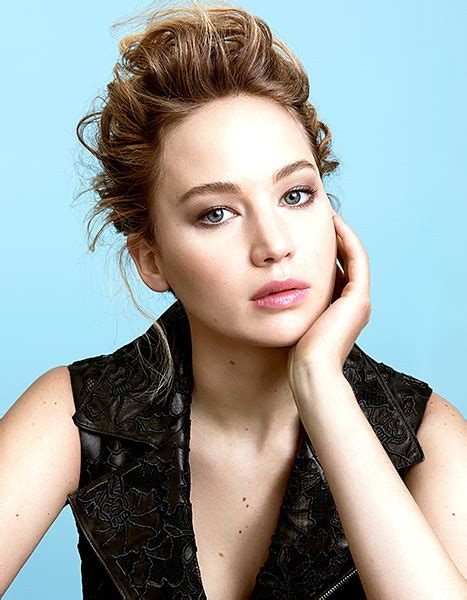 jennifer lawrence is the face of dior addict makeup first photo
