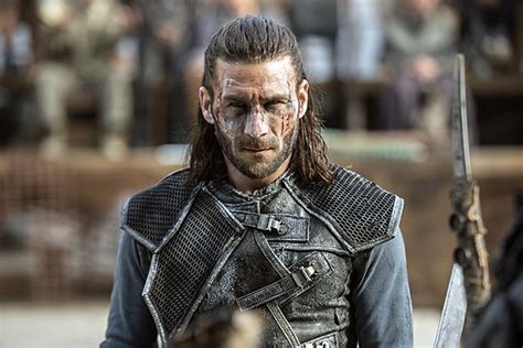 The 100 Star Zach Mcgowan On Roan S Odds Of Survival