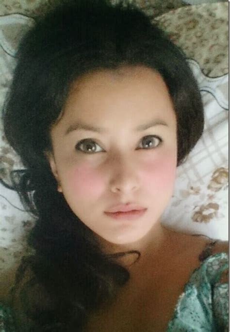 Mobile Talk With Sexy Namrata Shrestha ~ Nepali Video News Portal