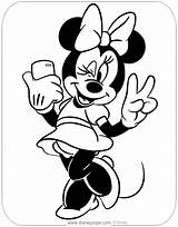 Minnie Mouse Coloring Pages Selfie Printable Mini Print Cartoon Princess Pdf Disneyclips Kids Taking Choose Board sketch template