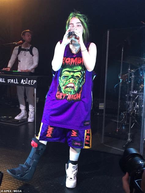 billie eilish  takes   stage  la   ankle   support boot
