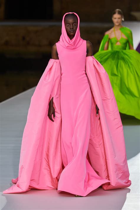 Haute Couture Fall Winter 2021 2022 Relive The Fashion Week Vogue France