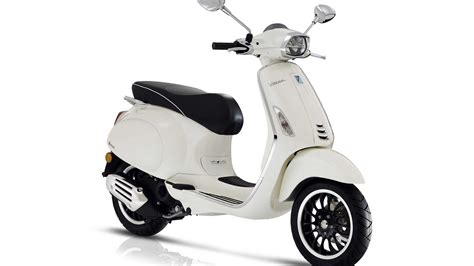 vespa primavera  vespa sprint  cc launched