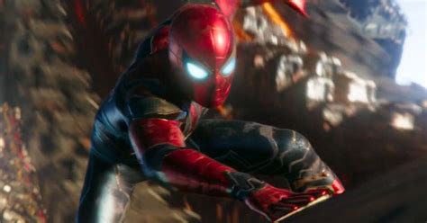 Spidey’s Avengers Infinity War Suit Is In Spider Man For