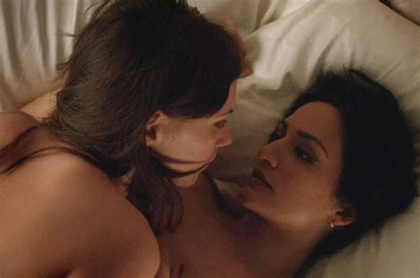 kelli giddish archie panjabi lesbian kissing scene naked babes