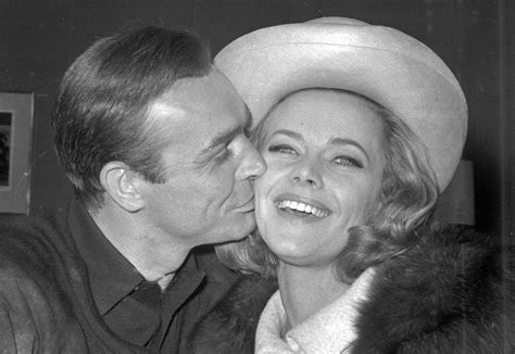 Honor Blackman Who Played Bond S Pussy Galore Dies At 94