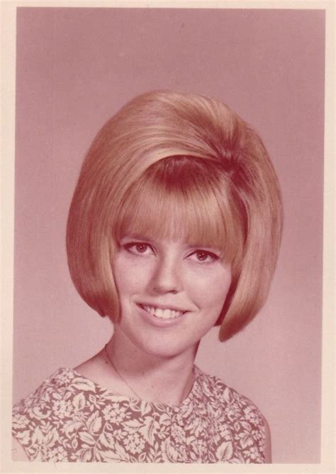 30 cool photos of blonde bouffant hair ladies in the 1960s ~ vintage